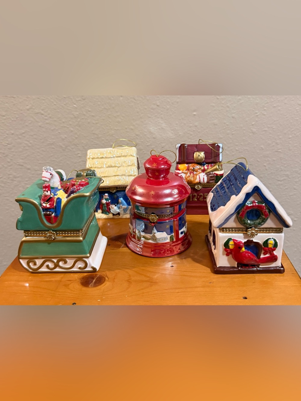 New Rare Mr Christmas Set of 5 Music Box Ceramic moving ornaments Working!